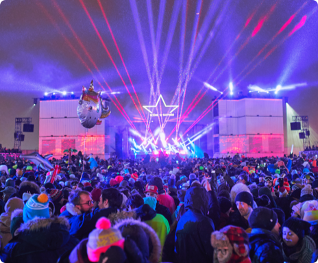 Photo of an outdoor concert during Igloofest