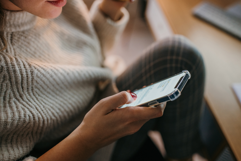 Protect yourself from scams on social media