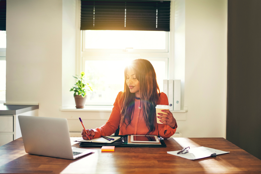 A freelance worker is preparing her Smith Maneuver to save money.